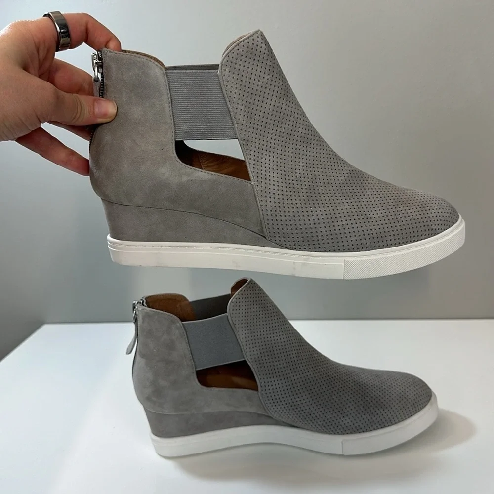 Paolo Amanda Wedge Bootie Size 10